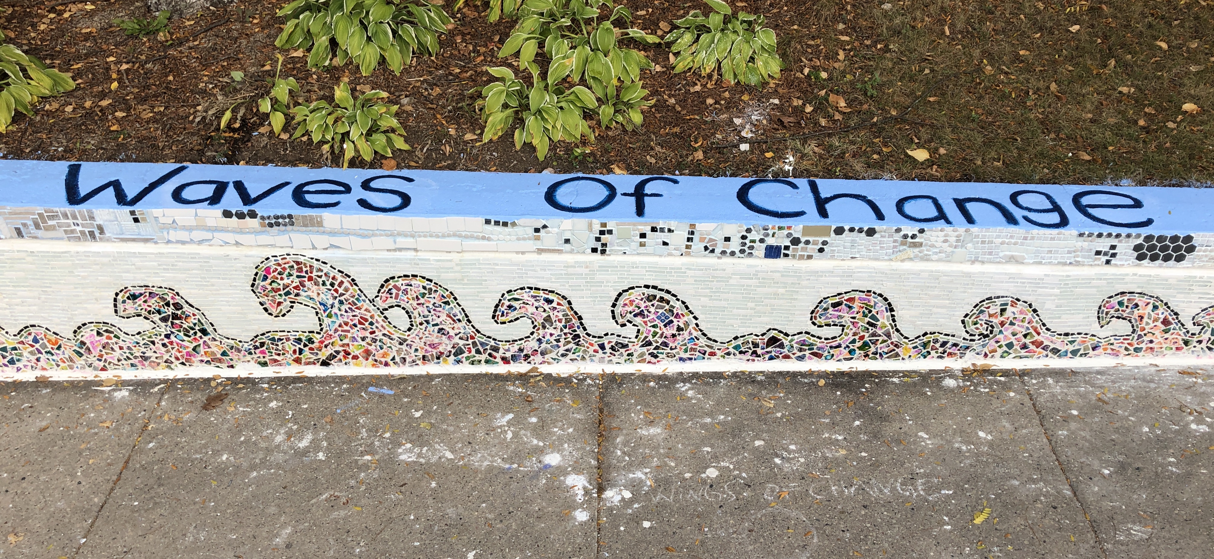 picture of the "Waves of Change" mosaic mural at Dane County Juvenile Court Shelter Home
